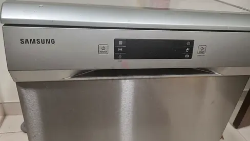 Samsung Stainless Steel Built-in Dishwasher - Good Working Condition
