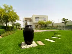 Luxury Mansion/Private Pool Garden/Fully Furnished