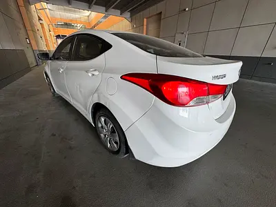 صورة 4 لـ 2012 Hyundai ELANTRA