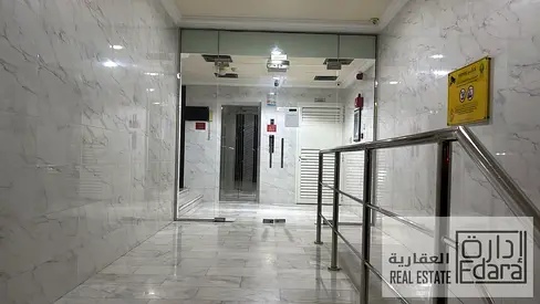 غرفة وصالة وحمامين وبلكونه للإيجار في عجمان الجرف 3..قريب السوق الصيني..قريب حراج سيارات عجمان