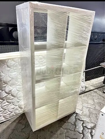 White 6-Shelf Bookcase / Display Unit - Good Condition