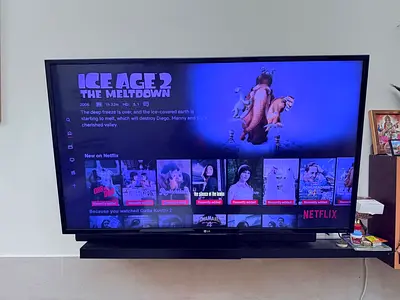 43 inch LED Smart TV in good working condition