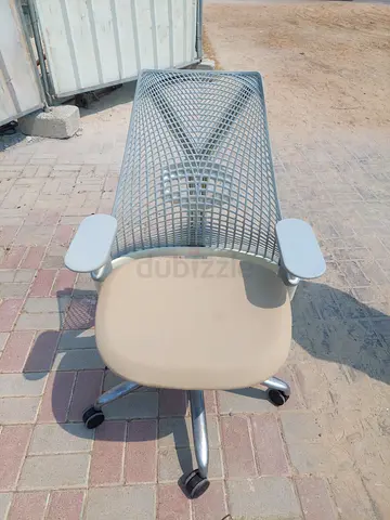 Fully Adjustable Sayl Herman Miller Office Chair Back Support