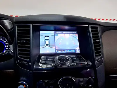 2017 Infiniti QX70 缩略图 11