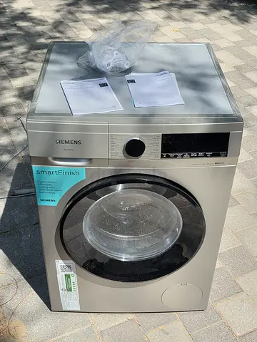Siemens IQ300 Washing Machine 9KG With Catalouge Papers availble With Brand New Condition