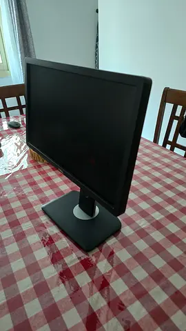 20-inch widescreen Dell P2012HT LCD monitor: