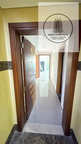 شقه للايجار غرفه وصاله بالجرف 1 2 حمام وبلكونتين