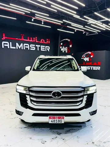 Toyota Land Cruiser GXR 2022 GCC Specs
