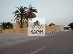 7-Bedroom Villa for Rent in Al Raas, Umm Al Quwain | 2 Majlis & Separate 5-Room Commercial Office