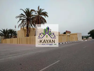 7-Bedroom Villa for Rent in Al Raas, Umm Al Quwain | 2 Majlis & Separate 5-Room Commercial Office