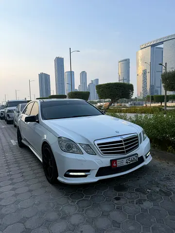 2013 Mercedes-BENZ E-CLASS 照片 8