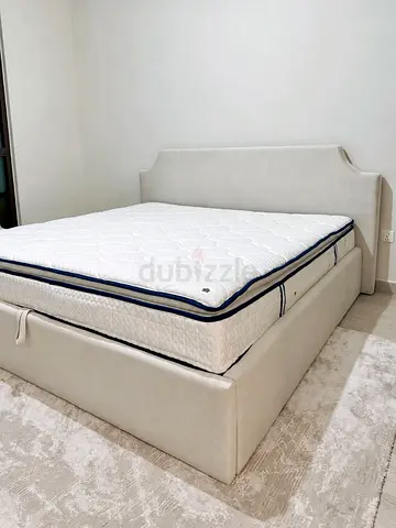 Storage Bed + Mattress (size 200x200)