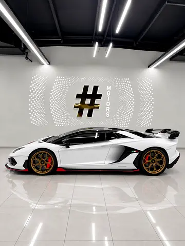 صورة مصغرة 7 لـ 2021 Lamborghini AVENTADOR