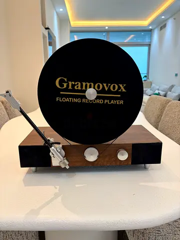 Gramovox Floating Record Player - Decorative Bluetooth Turntable