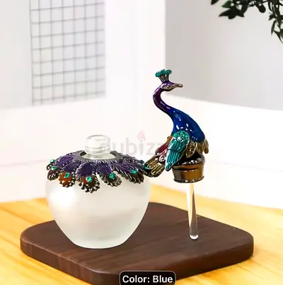 Perfumes oil bottle