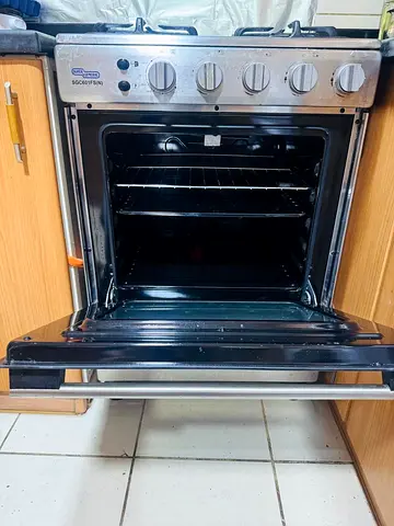 Cooking stove