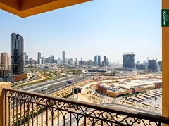 Fully Fitted Kitchen | Mid Floor | City Views