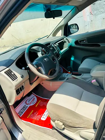 صورة 6 لـ 2014 Toyota INNOVA