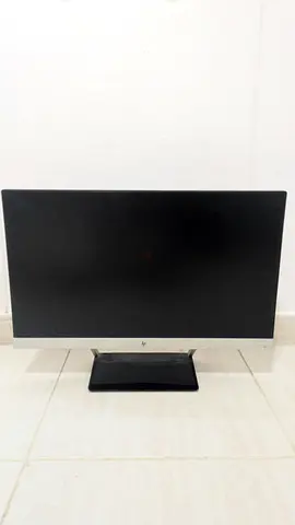 HP Monitor for urgent sale!!