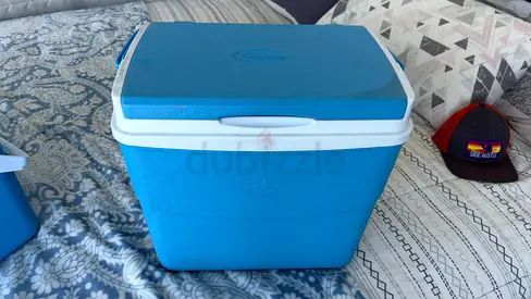 Igloo-style Blue Portable Cooler / Ice Chest - Good Condition
