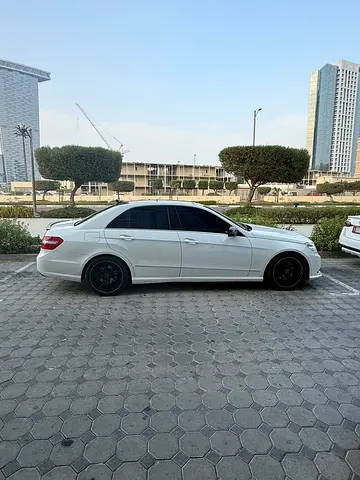 2013 Mercedes-BENZ E-CLASS 照片 6