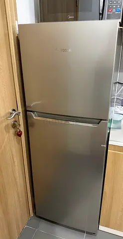 BOSCH - stainless steel fridge & freezer - excellent working condition 55x58x155 cm
