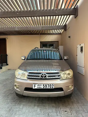 2009 Toyota FORTUNER 照片 2