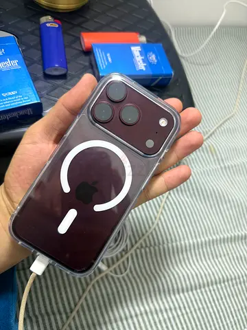 iPhone 18 pro 256GB Burgundy