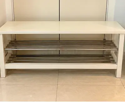 White wooden shoe bench with stainless steel racks - 108cm, excellent condition
