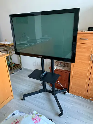 Branded Samsung Tv with Stand
