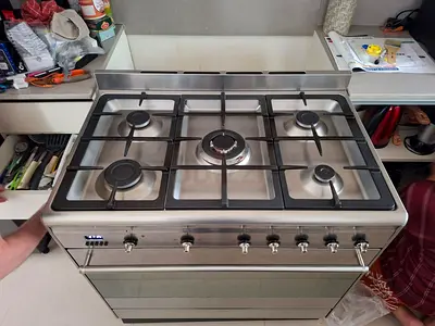 Smeg Stainless Steel 5-Burner Gas Range with Oven electric - Good Working Condition