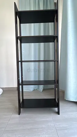 Bookcase with 5 shelvs in very good condition