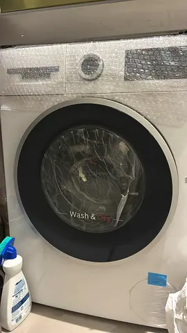Bosch washing machine with dryer 2n1 STILL IN PACKAGING BRAND NEW