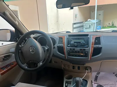2009 Toyota FORTUNER 照片 5