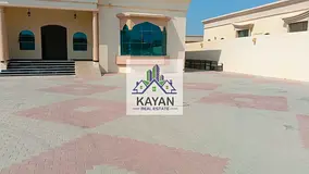 Villa for rent in Al Salamah, 4 master bedrooms, hall, majlis, large yard, 2-room annex and store.