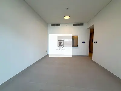 Specious luxury apartment for rent