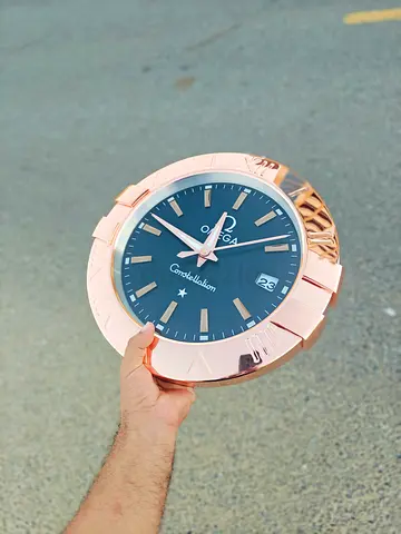 Wall clock omega