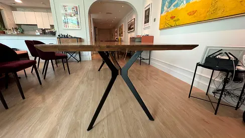 Dining table for sale