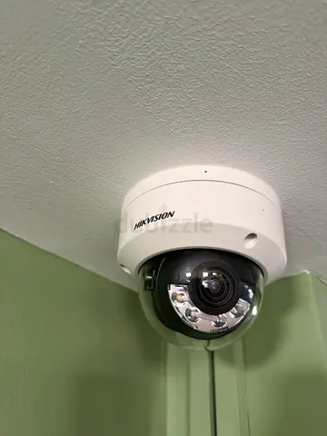 Hikvision NVR with 14 cameras and monitor and ups