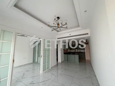 Big Layout | Boulevard View | Fitted Kitchen