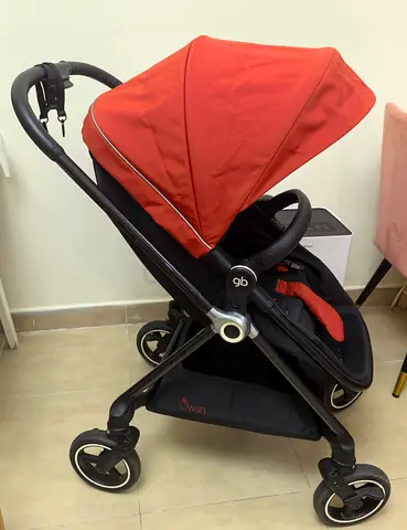 gb (swan) stroller in red — compact, used, good condition
