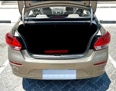 2020 KIA PEGAS 照片 2