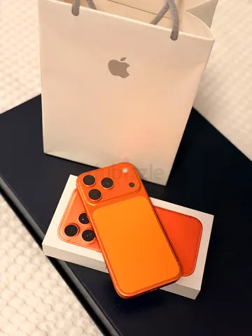 iPhone 17 Pro (256GB) - Cosmic Orange
