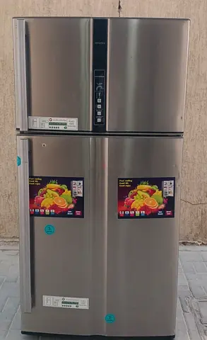 HITACHI Refrigerator 800+liter perfect working