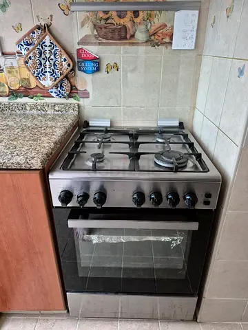 Candy 4-Burner Gas Cooker with Oven - very Good Condition