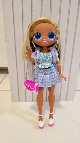 L.O.L. Surprise! Trendsetter Doll in Pastel Outfit - amazing Condition