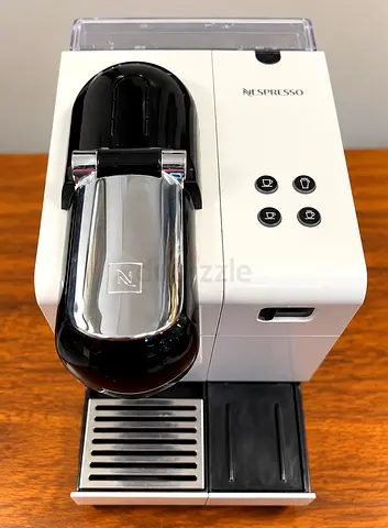 Nespresso Pixie-style Espresso Machine —No milk frother Compact White & Black, Works Perfectly