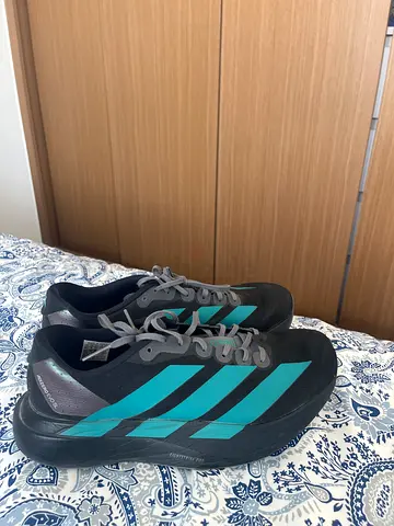 Used Adidas men's running shoes, size 43, good condition