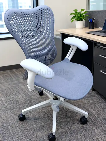 Herman Miller Merra Ergonomic Mesh Office Chair - Grey, Good Condition fully loaded
