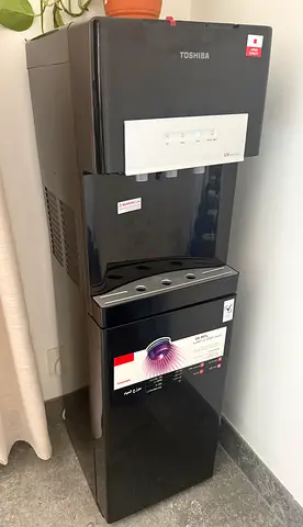 Water dispenser, cooler, heater